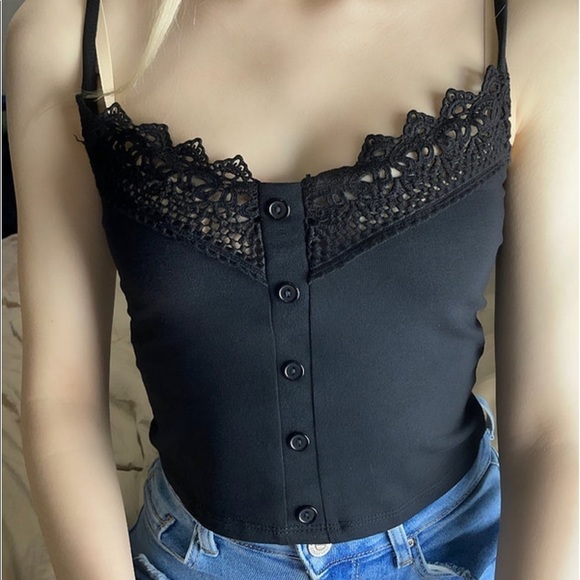 𝅺✨new✨ Lace and Buttons Cami Black - Picture 1 of 3